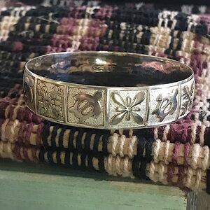 Sterling Silver Hawaiian Sea Turtle Bangle Bracelet
